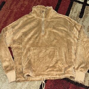 Cozy teddy bear sweatshirt not full length but not completely cropped - size l
